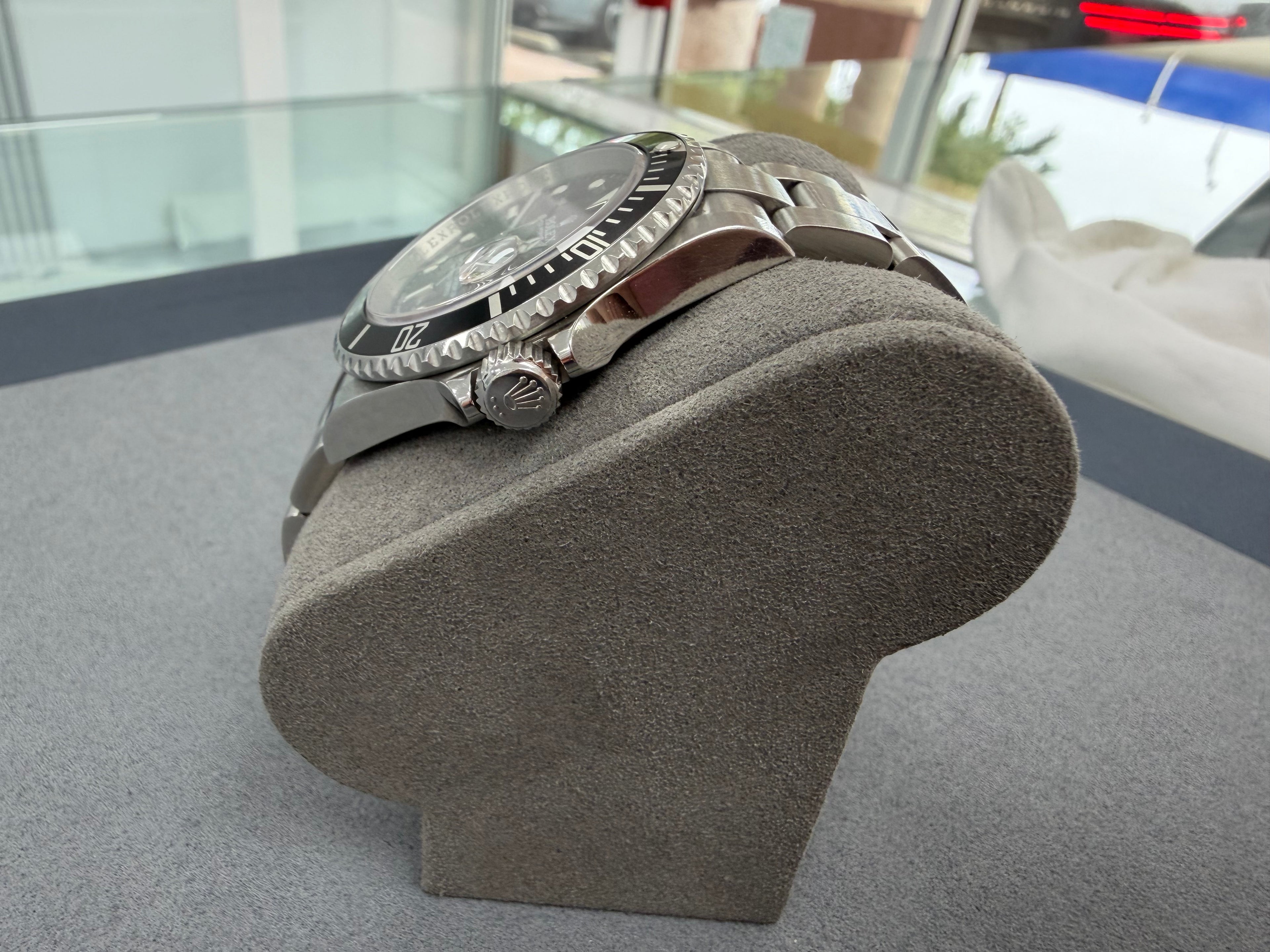 2009–2010 Rolex Submariner Date | Ref. 16610