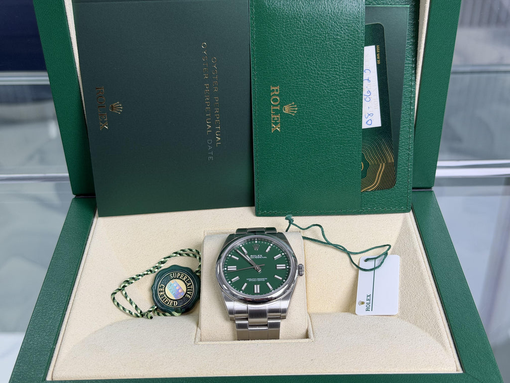 2023 Rolex Oyster Perpetual 41mm Green Dial 124300
