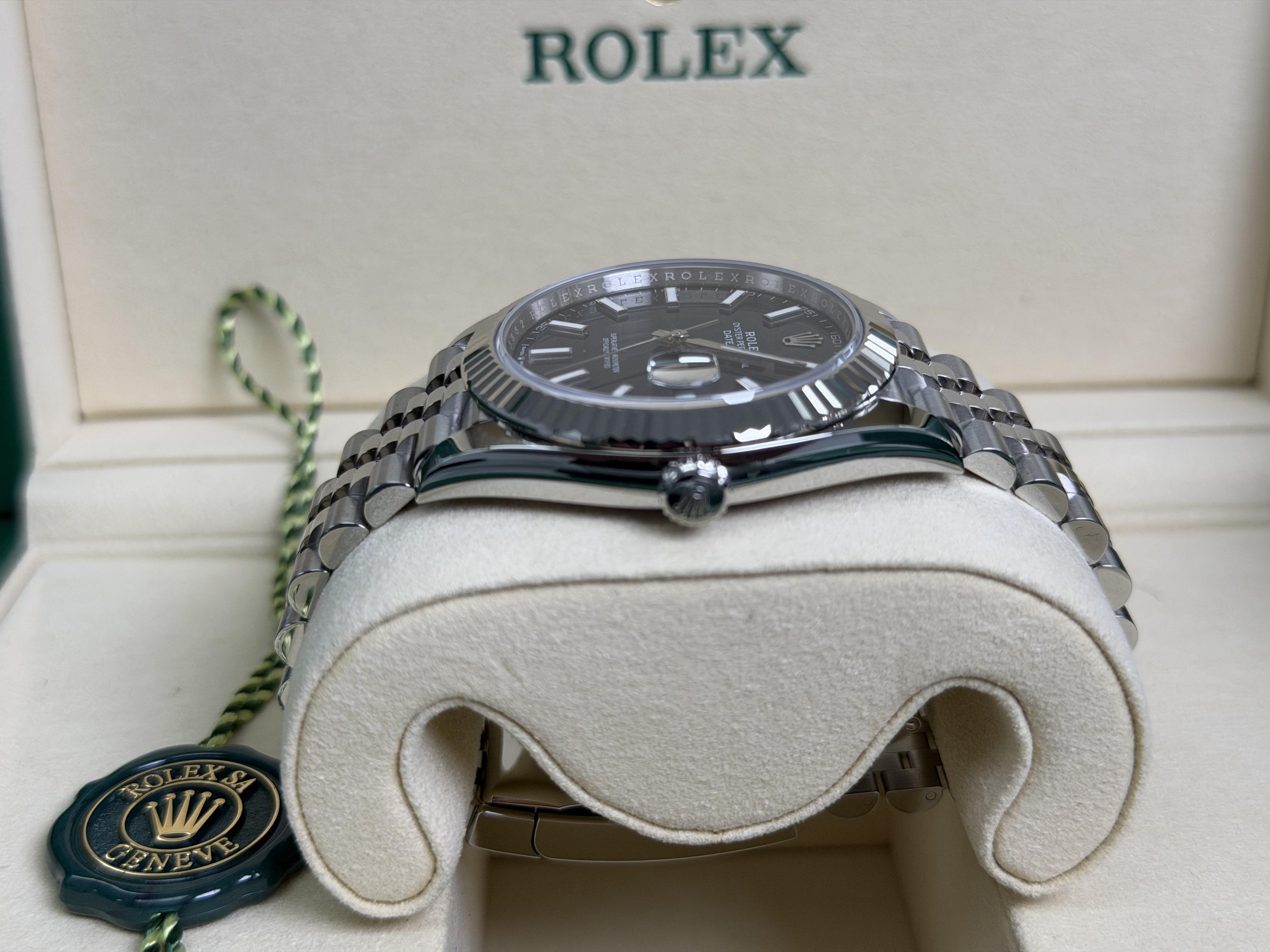 2026 Rolex Datejust 41mm Blue Dial Jubilee Band 126334