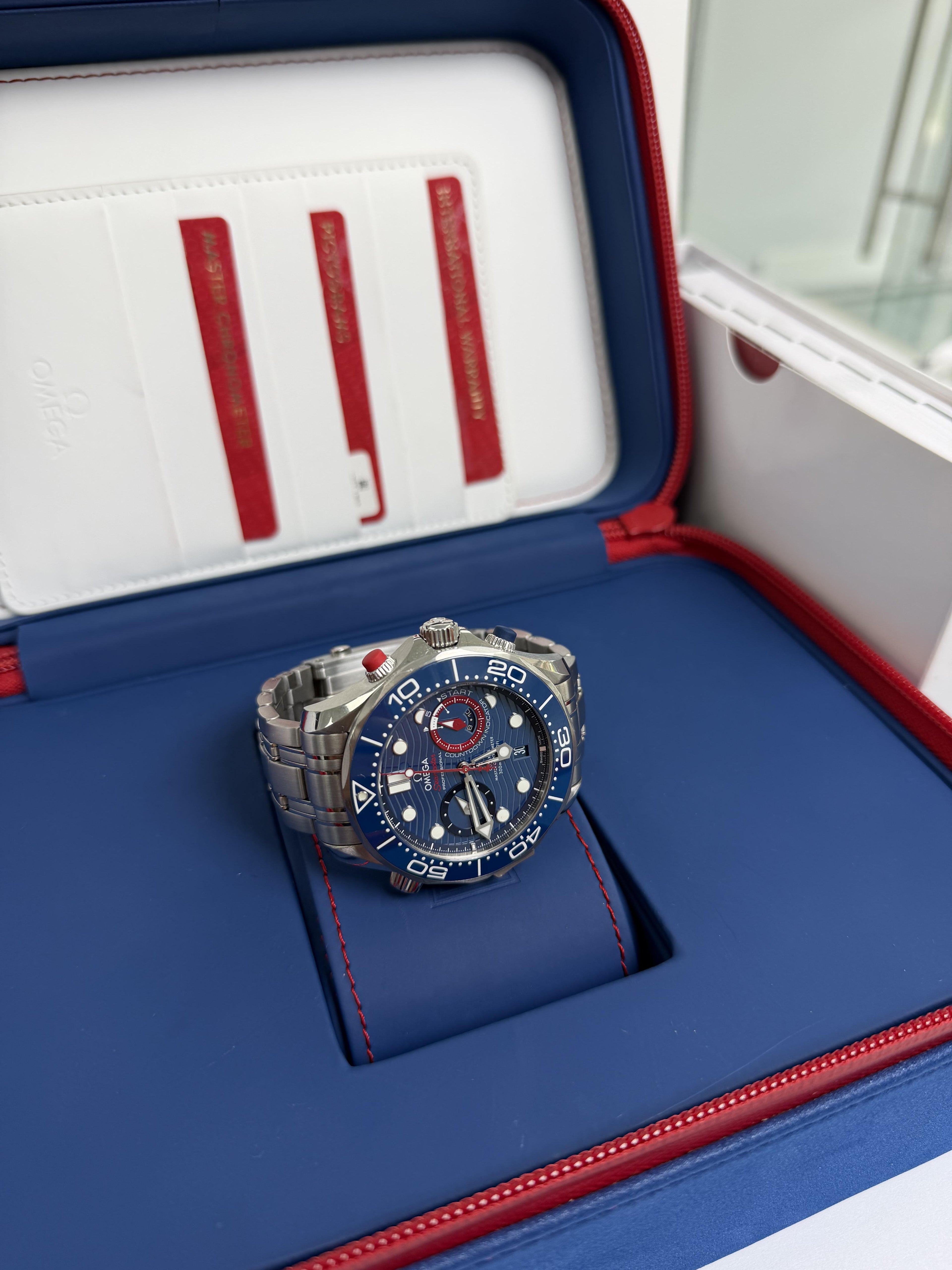 2021 Omega Sea-Master Diver 300M America's Cup 210.30.44.51.03.002