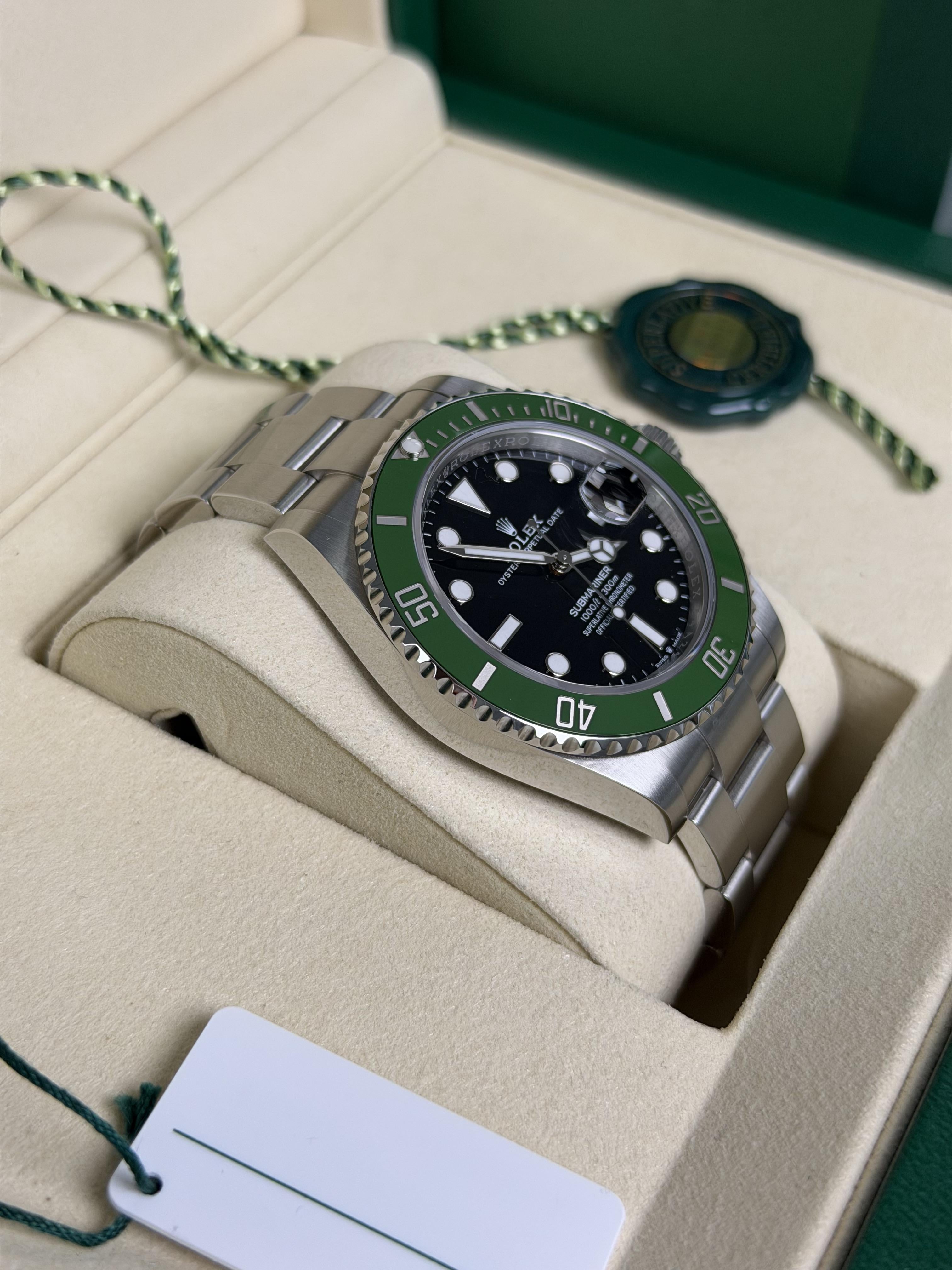 Rolex Submariner Date 126610LV