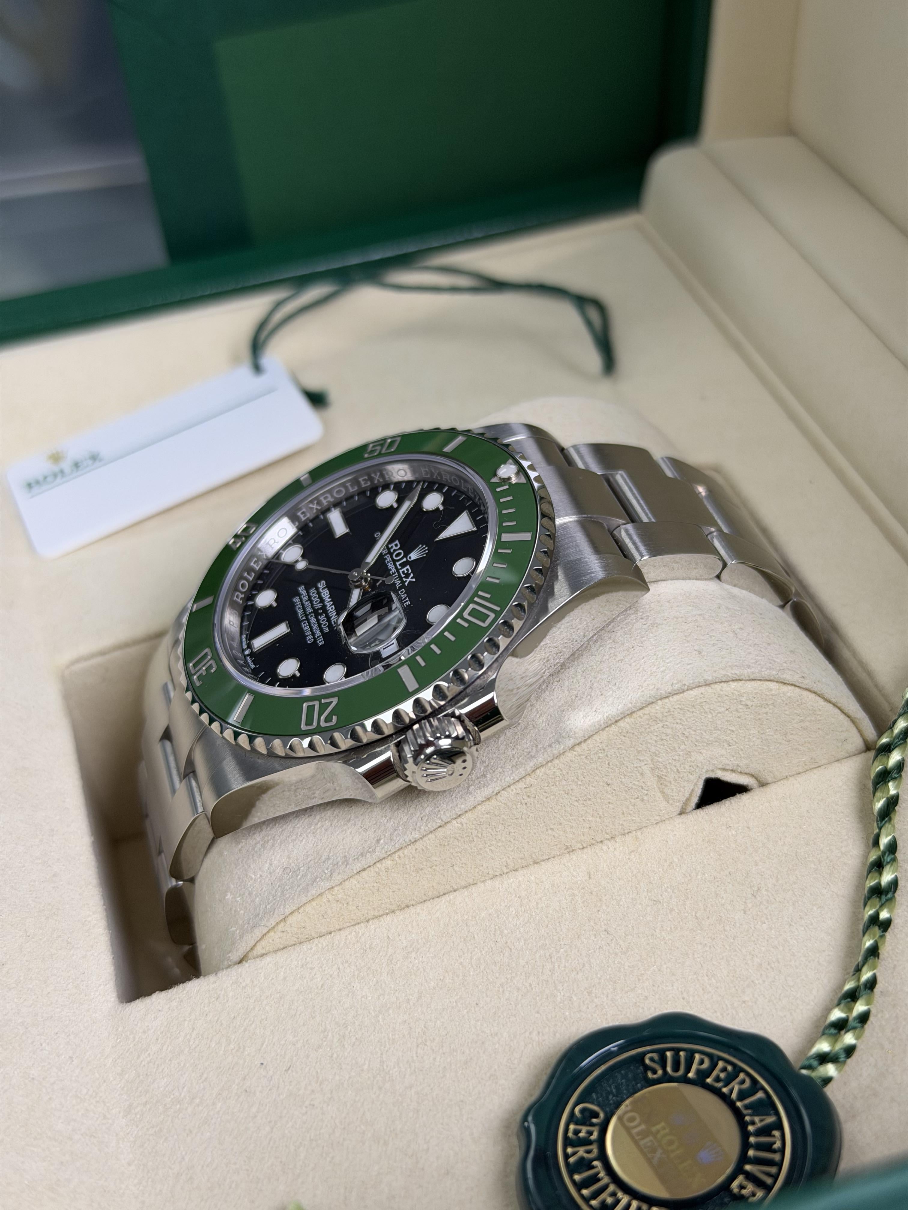 Rolex Submariner Date 126610LV