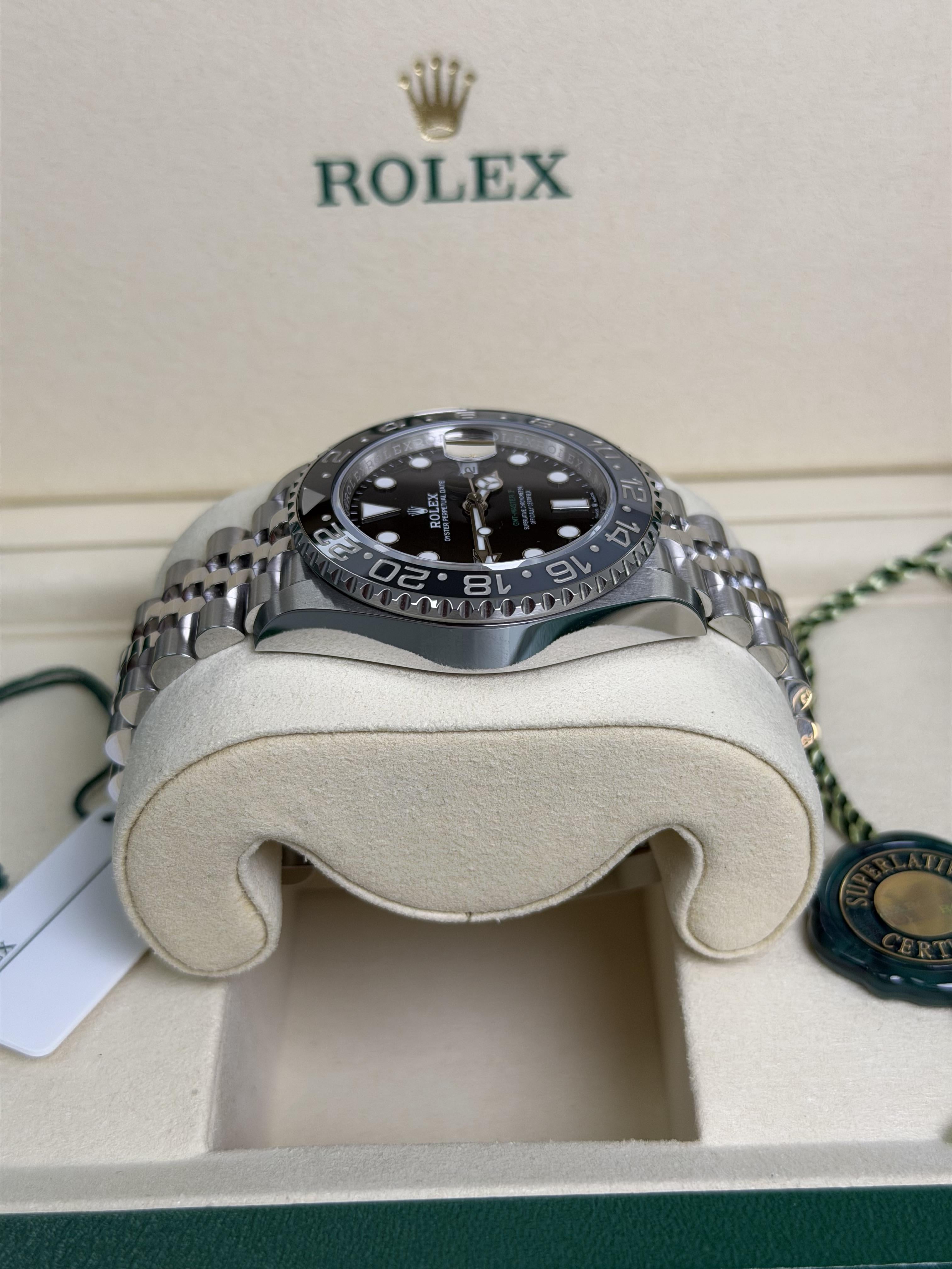 Rolex GMT-Master II 126710GRNR