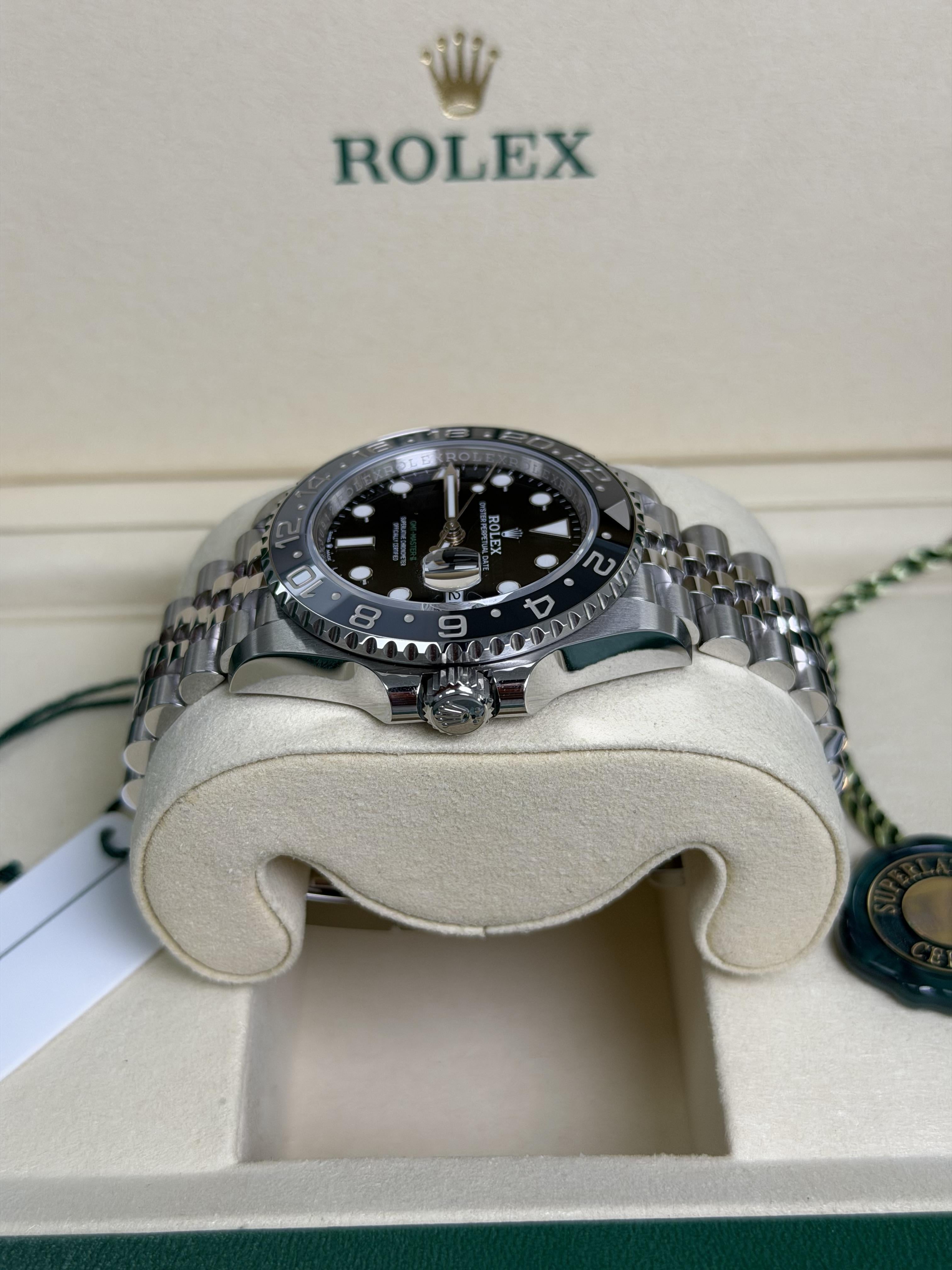 Rolex GMT-Master II 126710GRNR