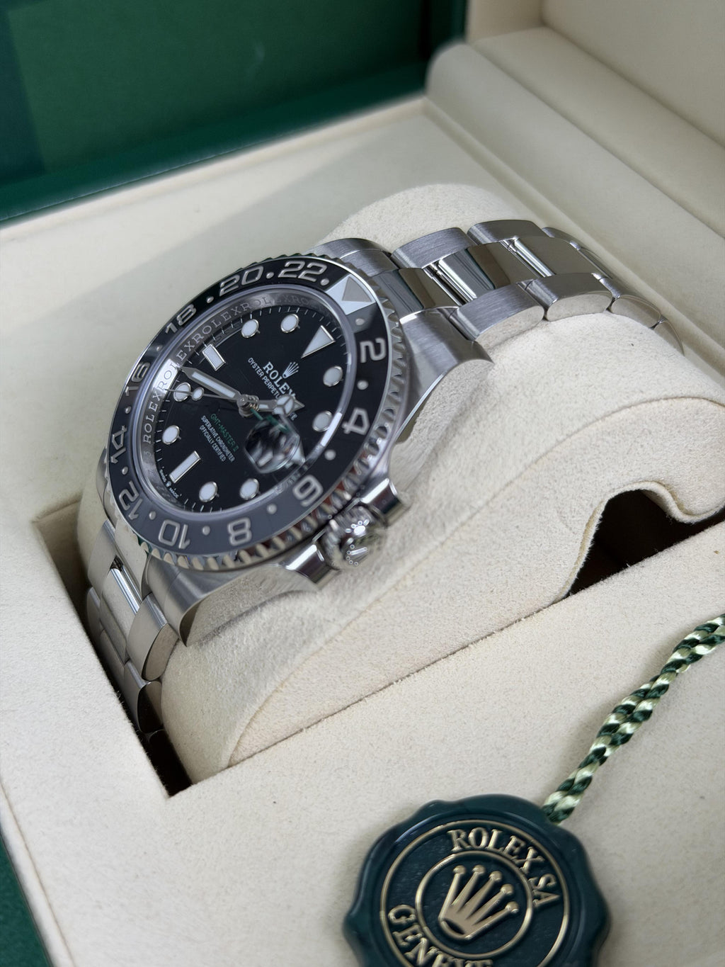 Rolex GMT-Master II 126710GRNG