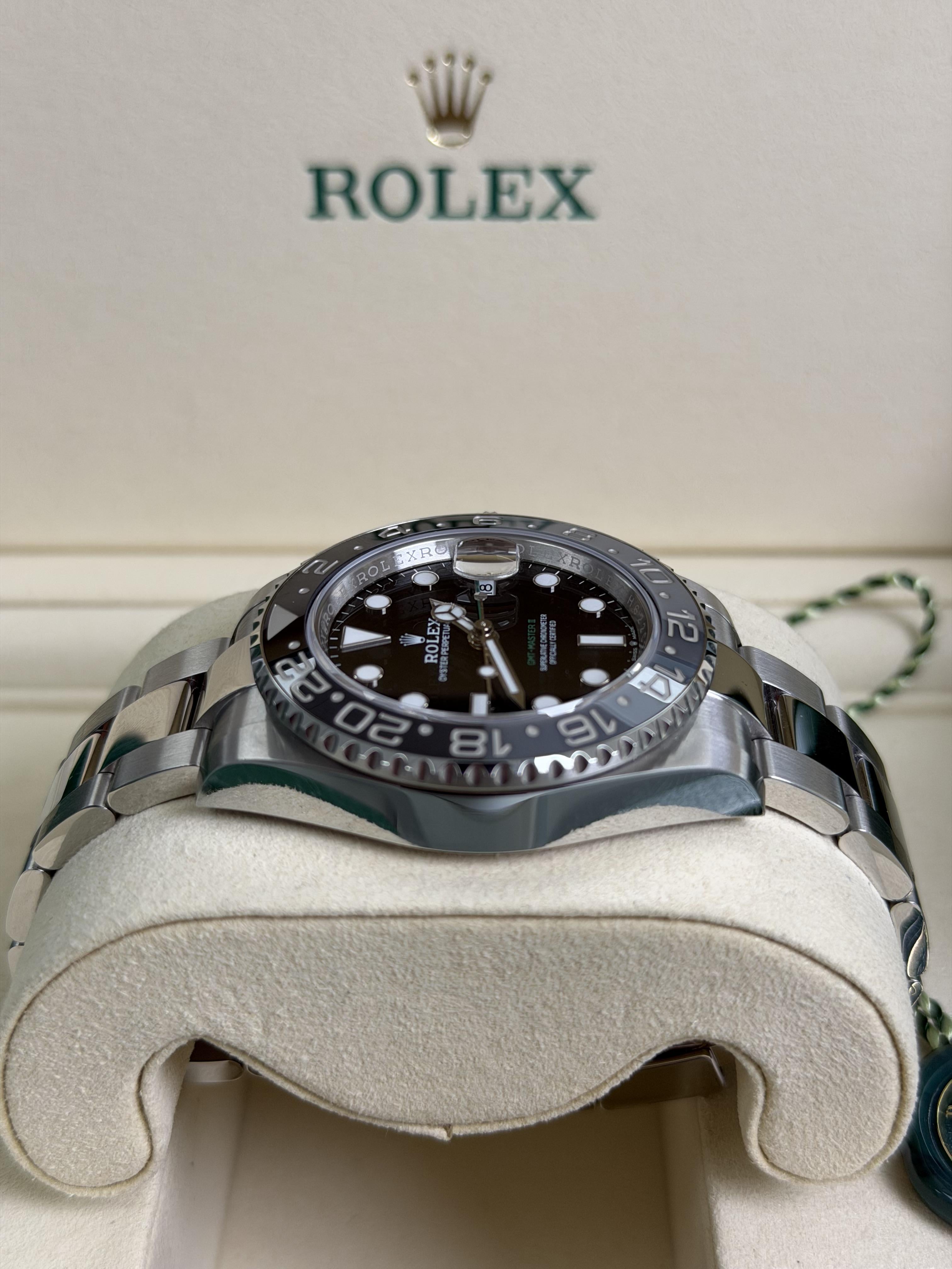 Rolex GMT-Master II 126710GRNG