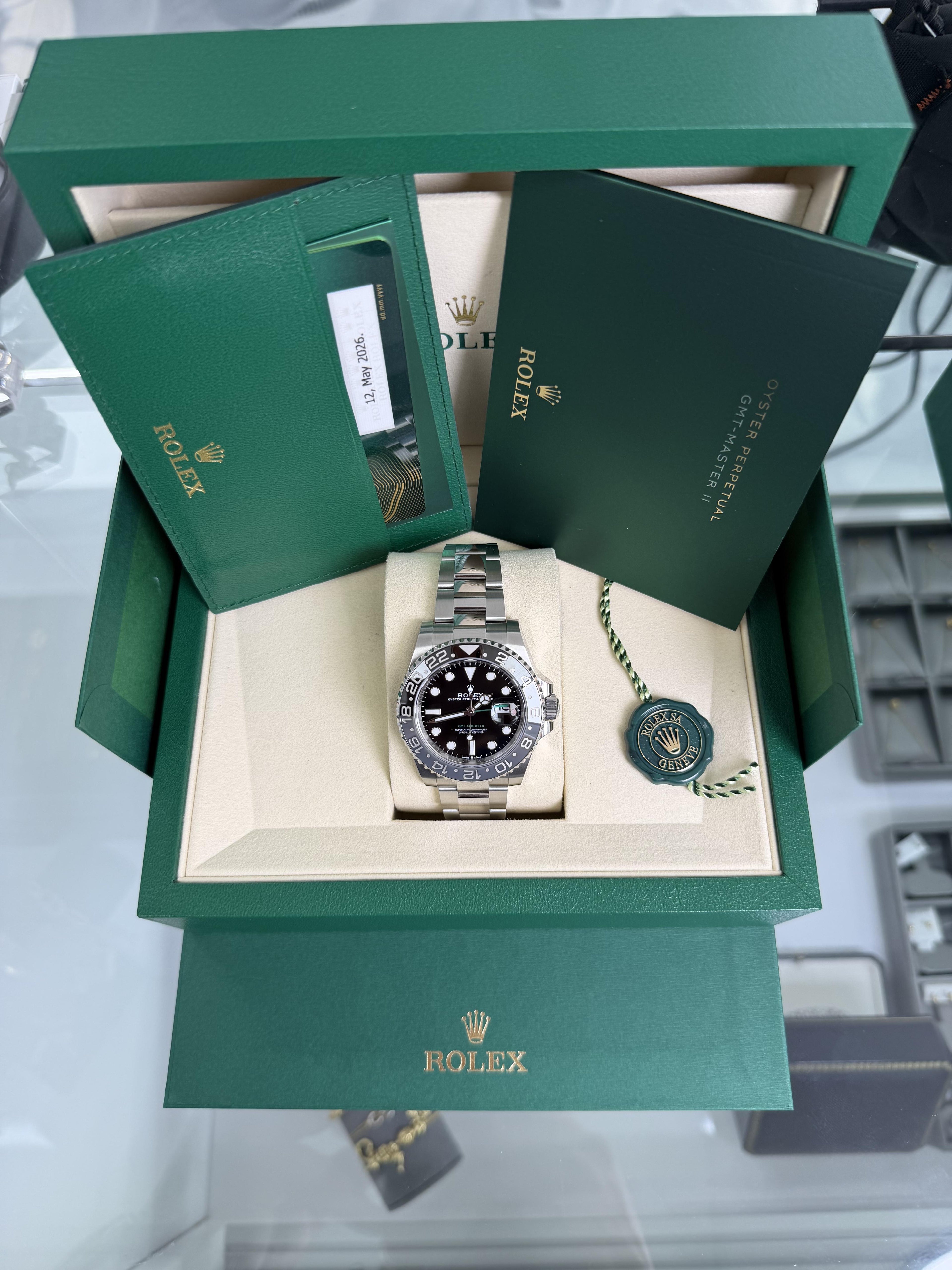 Rolex GMT-Master II 126710GRNG